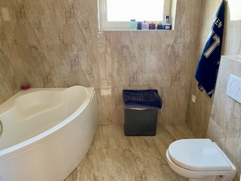 Luxusní koupelna - Prodej domu 132 m², Ondřejov