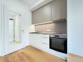 Pronájem bytu 1+kk v osobním vlastnictví 36 m², Praha 5 - Jinonice