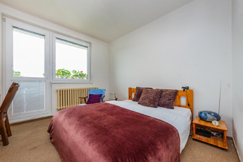 Bytový dům Mokrovraty_ložnice - Prodej domu 290 m², Mokrovraty