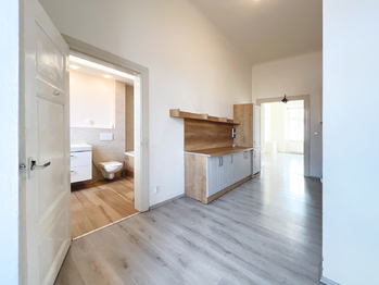 Pronájem bytu 3+1 v osobním vlastnictví 84 m², Praha 5 - Smíchov