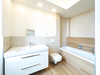 Pronájem bytu 3+1 v osobním vlastnictví 84 m², Praha 5 - Smíchov