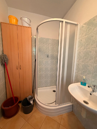 Pronájem kancelářských prostor 89 m², Nýdek