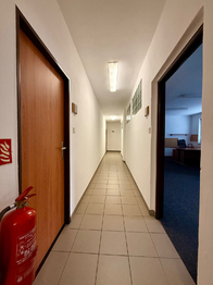 Pronájem kancelářských prostor 89 m², Nýdek