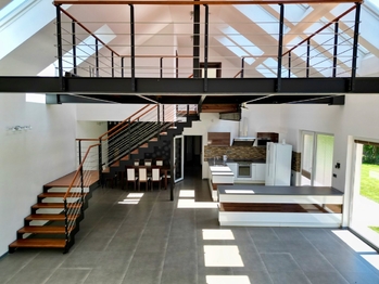 Prostorný a světlý RD Praha východ - Prodej domu 200 m², Pětihosty