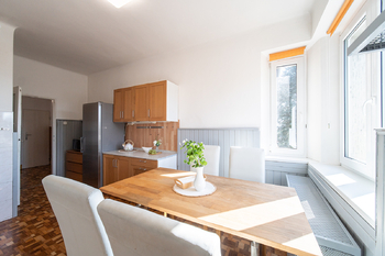 Prodej bytu 3+1 v osobním vlastnictví 104 m², Praha 5 - Velká Chuchle