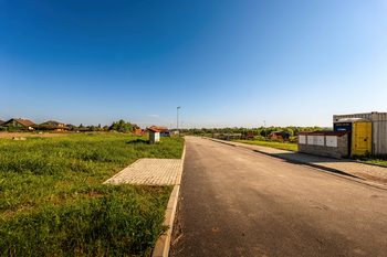 příjezd - Prodej pozemku 663 m², České Budějovice