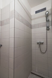 Pronájem bytu 4+kk v osobním vlastnictví 90 m², Praha 8 - Libeň