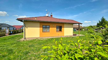Prodej domu 125 m², Zlosyň