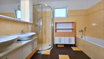 Prodej domu 125 m², Zlosyň