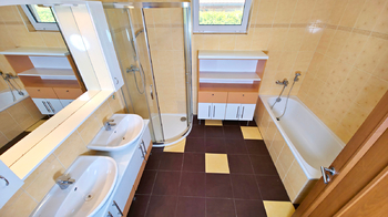 Prodej domu 125 m², Zlosyň