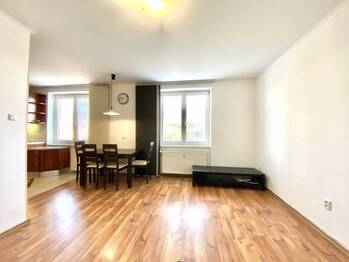Pronájem bytu 2+kk v osobním vlastnictví 52 m², Praha 9 - Hloubětín