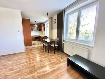 Pronájem bytu 2+kk v osobním vlastnictví 52 m², Praha 9 - Hloubětín