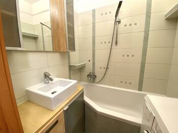 Pronájem bytu 2+kk v osobním vlastnictví 52 m², Praha 9 - Hloubětín
