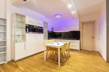 Pronájem bytu 3+kk v osobním vlastnictví 121 m², Praha 8 - Karlín