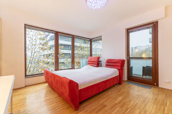 Pronájem bytu 3+kk v osobním vlastnictví 121 m², Praha 8 - Karlín