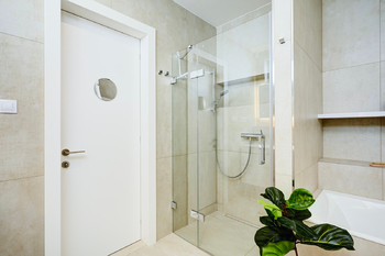 Sprcha - Prodej domu 297 m², Kuřim