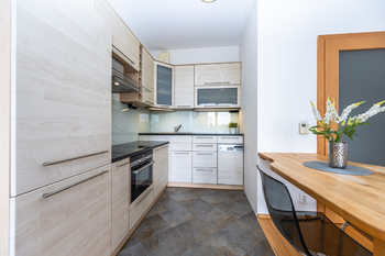 Prodej bytu 2+kk v osobním vlastnictví 64 m², Praha 7 - Holešovice