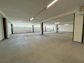 Pronájem skladovacích prostor 404 m², Praha 9 - Horní Počernice