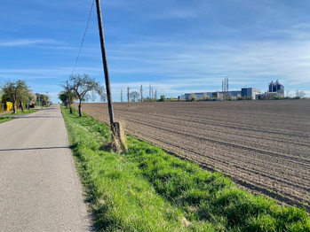 Velký pozemek na výstavbu farmy - Prodej pozemku 54450 m², Kunice