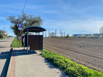 Velký pozemek na výstavbu farmy - Prodej pozemku 54450 m², Kunice