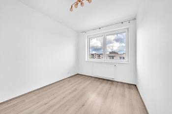 Prodej bytu 3+kk v osobním vlastnictví 75 m², Milovice