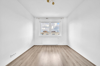 Prodej bytu 3+kk v osobním vlastnictví 75 m², Milovice
