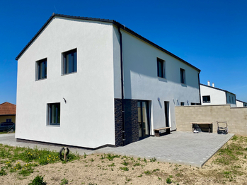 Velká novostavba - Pronájem domu 123 m², Mukařov 