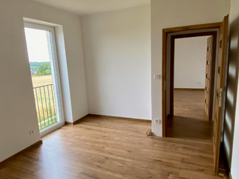 Velký slunný dům - Pronájem domu 123 m², Mukařov