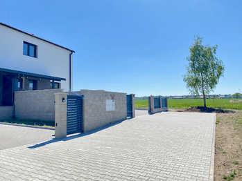 Klidná slepá ulice - Pronájem domu 123 m², Mukařov
