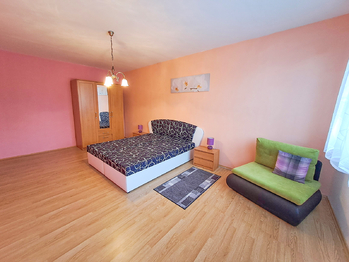 ložnice - Pronájem bytu 3+1 v osobním vlastnictví 83 m², Třeboň