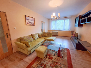 obývací pokoj - Pronájem bytu 3+1 v osobním vlastnictví 83 m², Třeboň 