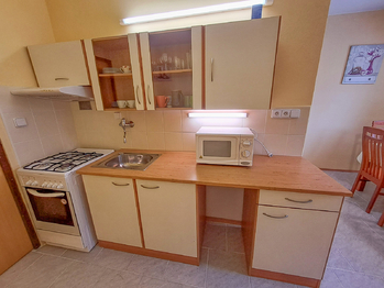 kuchyňská linka - Pronájem bytu 3+1 v osobním vlastnictví 83 m², Třeboň