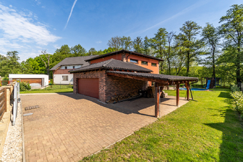 Prodej domu 227 m², Zlatá