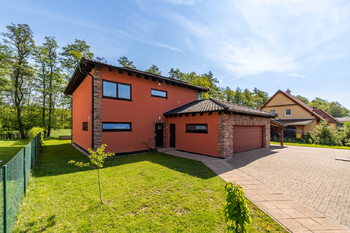 Prodej domu 227 m², Zlatá