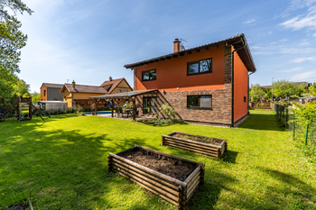 Prodej domu 227 m², Zlatá
