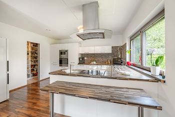 Prodej domu 227 m², Zlatá