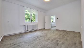 Prodej bytu 2+1 v osobním vlastnictví 50 m², Praha 10 - Uhříněves