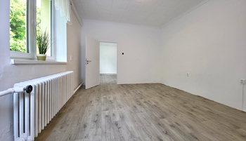 Prodej bytu 2+1 v osobním vlastnictví 50 m², Praha 10 - Uhříněves