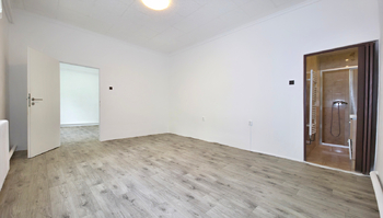 Prodej bytu 2+1 v osobním vlastnictví 50 m², Praha 10 - Uhříněves