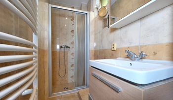 Prodej bytu 2+1 v osobním vlastnictví 50 m², Praha 10 - Uhříněves