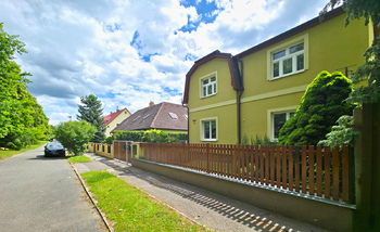 Prodej bytu 2+1 v osobním vlastnictví 50 m², Praha 10 - Uhříněves