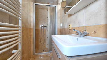 Prodej domu 50 m², Praha 10 - Uhříněves