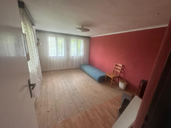 Prodej pozemku 550 m², Zlín