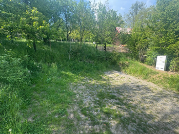 Prodej pozemku 550 m², Zlín