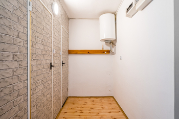 Předsíň - Prodej bytu 1+1 v osobním vlastnictví 46 m², Habrovany