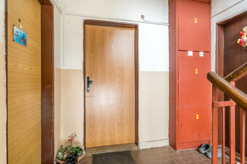 Vchod do bytu - Prodej bytu 1+1 v osobním vlastnictví 46 m², Habrovany