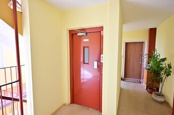 Chodba 1 - Pronájem bytu 3+1 v družstevním vlastnictví 81 m², Praha 4 - Libuš