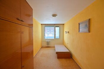 Obyvak 1 - Pronájem bytu 3+1 v družstevním vlastnictví 81 m², Praha 4 - Libuš