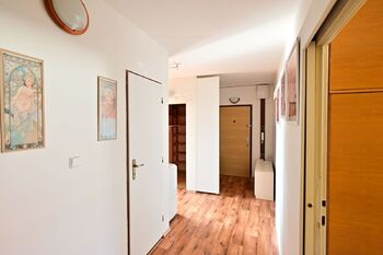 chodba bytu 2 - Pronájem bytu 3+1 v družstevním vlastnictví 81 m², Praha 4 - Libuš