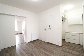 Pronájem bytu 3+kk v osobním vlastnictví 95 m², Praha 4 - Nusle
